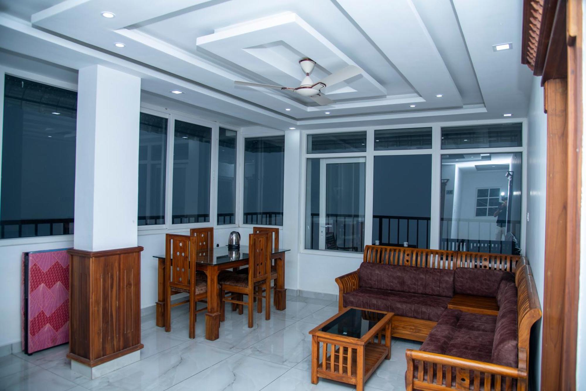 Eagle Heights Resort Pīrmed Екстериор снимка