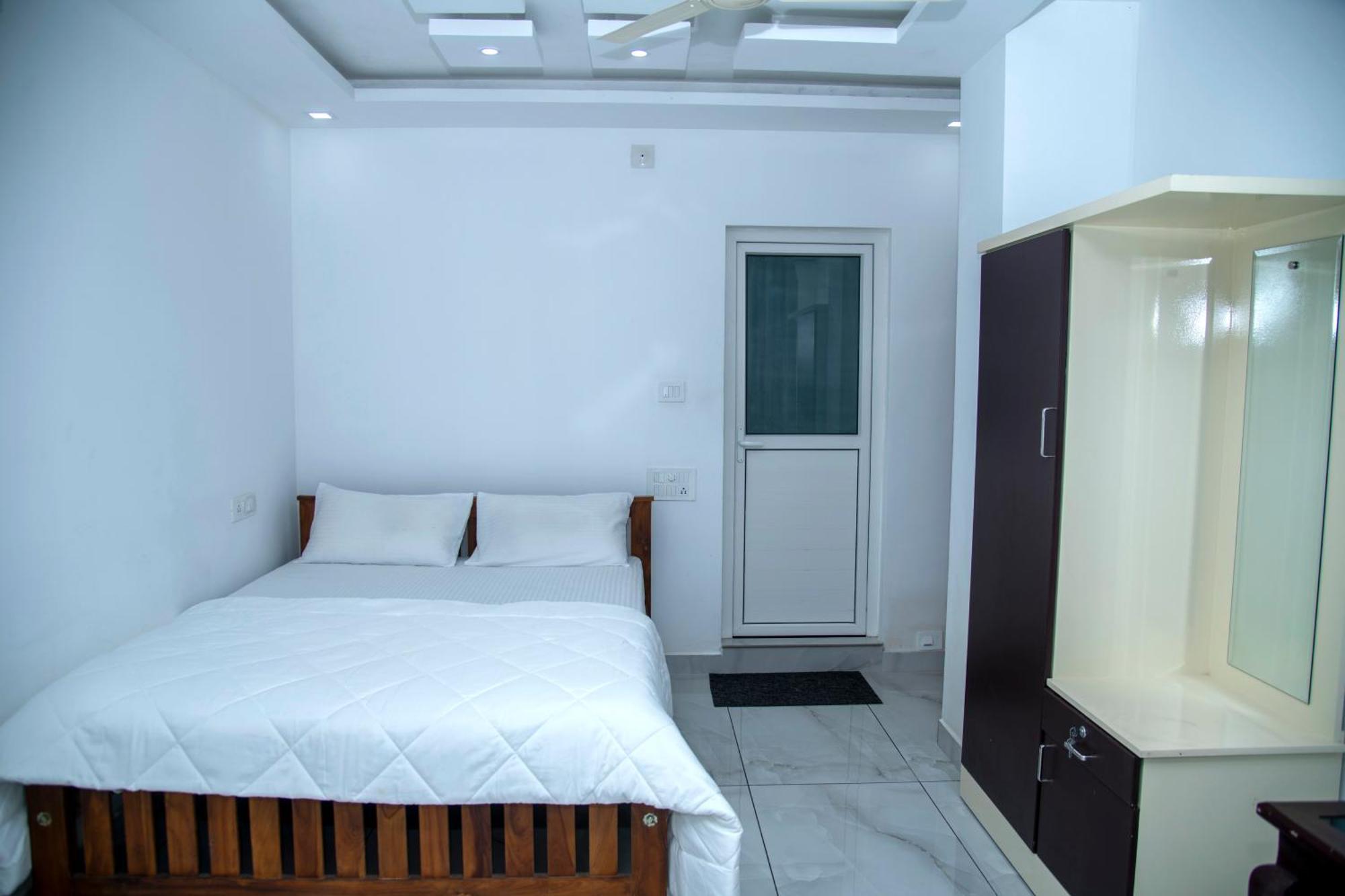 Eagle Heights Resort Pīrmed Екстериор снимка
